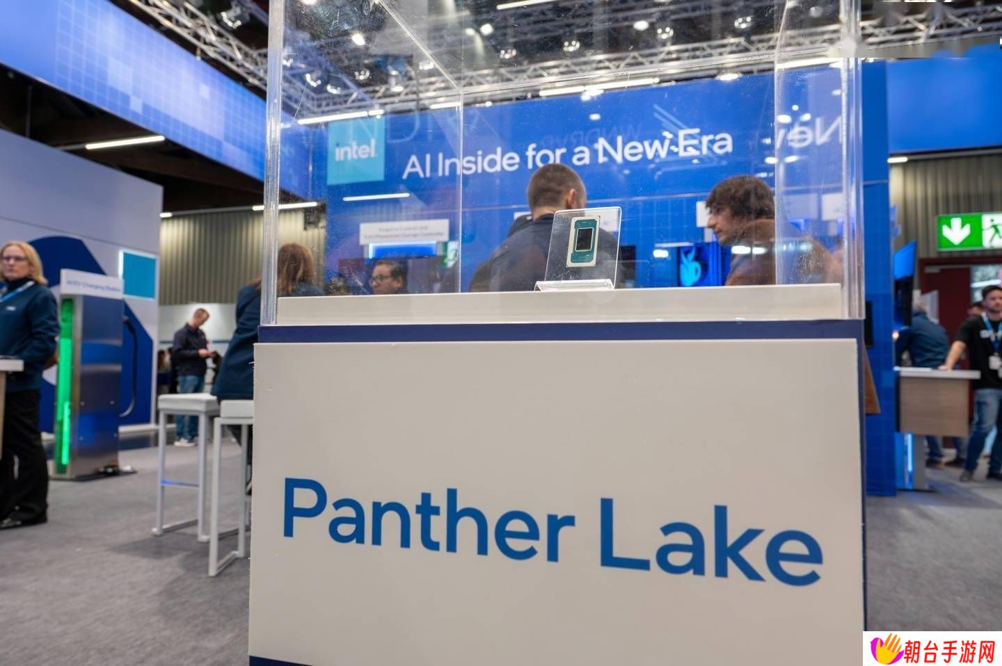英特尔Panther Lake处理器实物亮相，下半年将以酷睿Ultra 300系列发布