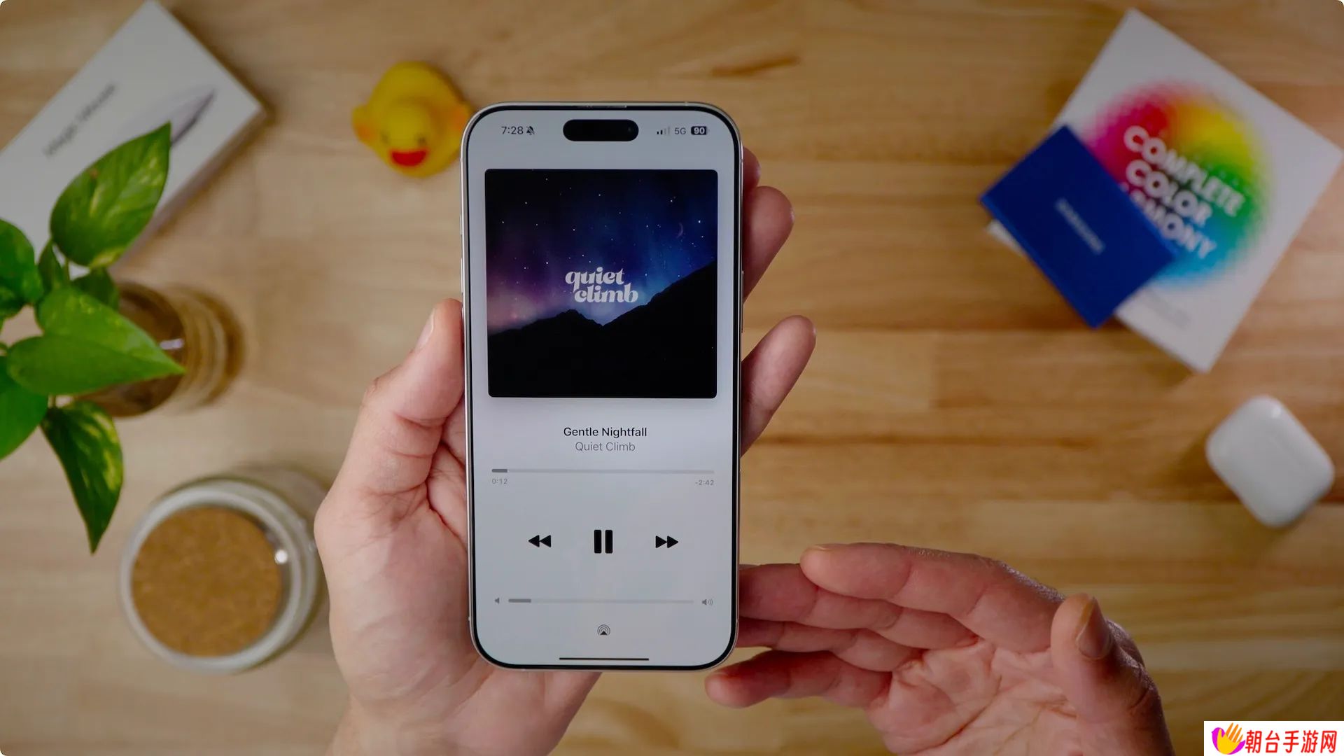 苹果 iOS 18.4 升级 Apple Music 体验，一键播放情绪歌单